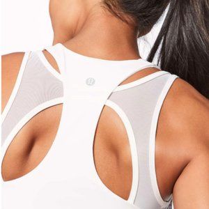 Lululemon Break Free White Tank Bra Sz 6 Excellent condition